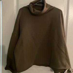 OAK + FORT cropped sweater